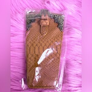 🌺NWOT Stretchable Belt With Prong And Adjustable Three Punch Holes- 3 Available🌺